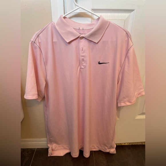 Nike golf shirt - Picture 1 of 3